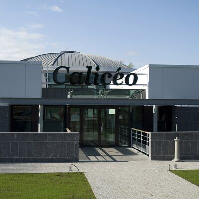Entrée du bâtiment Calicéo.